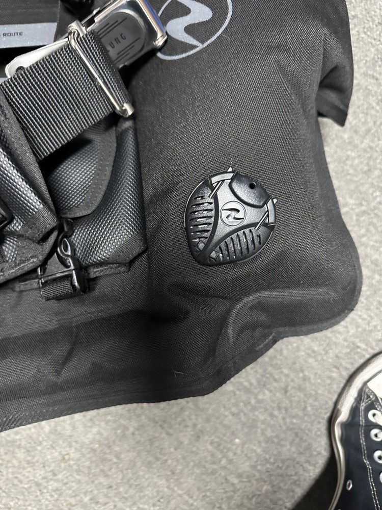 OPEN BOX/DISCONTINUED - Dimension i3 BCD, Black, Small