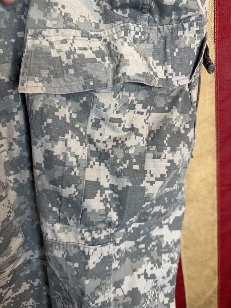 Medium Short - Army Combat Pants ACU Digital Camo USGI B366