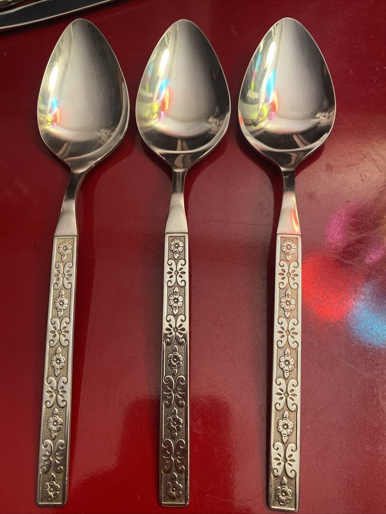 Oneida Distinction Deluxe HH Capri Flatware 3 Serving Spoons Vintage