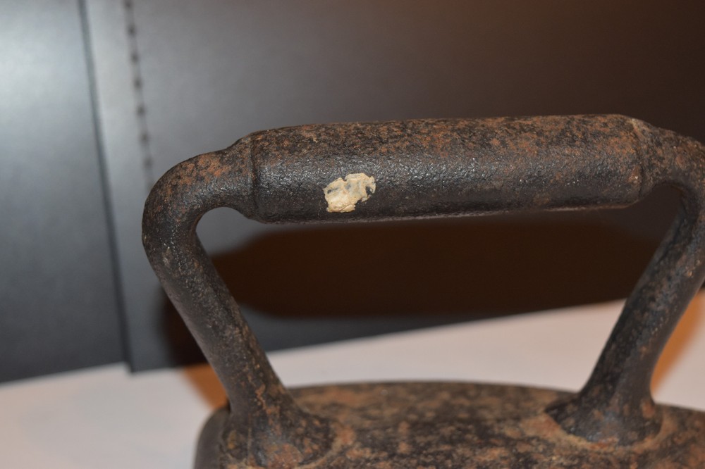 Antique Solid Cast Iron Sad Iron, ca. 1800's.