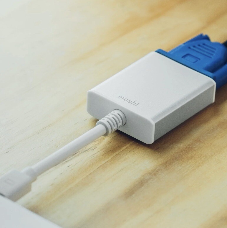 Moshi Mini DisplayPort to VGA Adapter -Silver