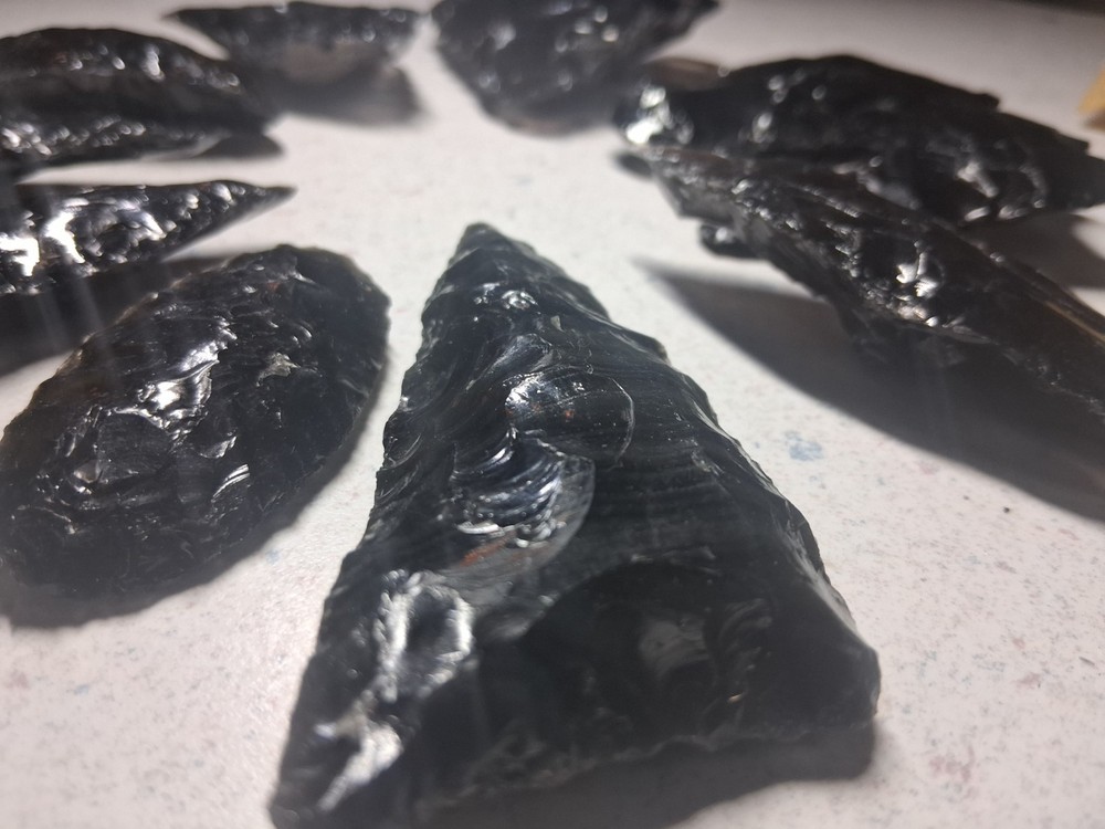 10 Arrowhead Piece Set Modern