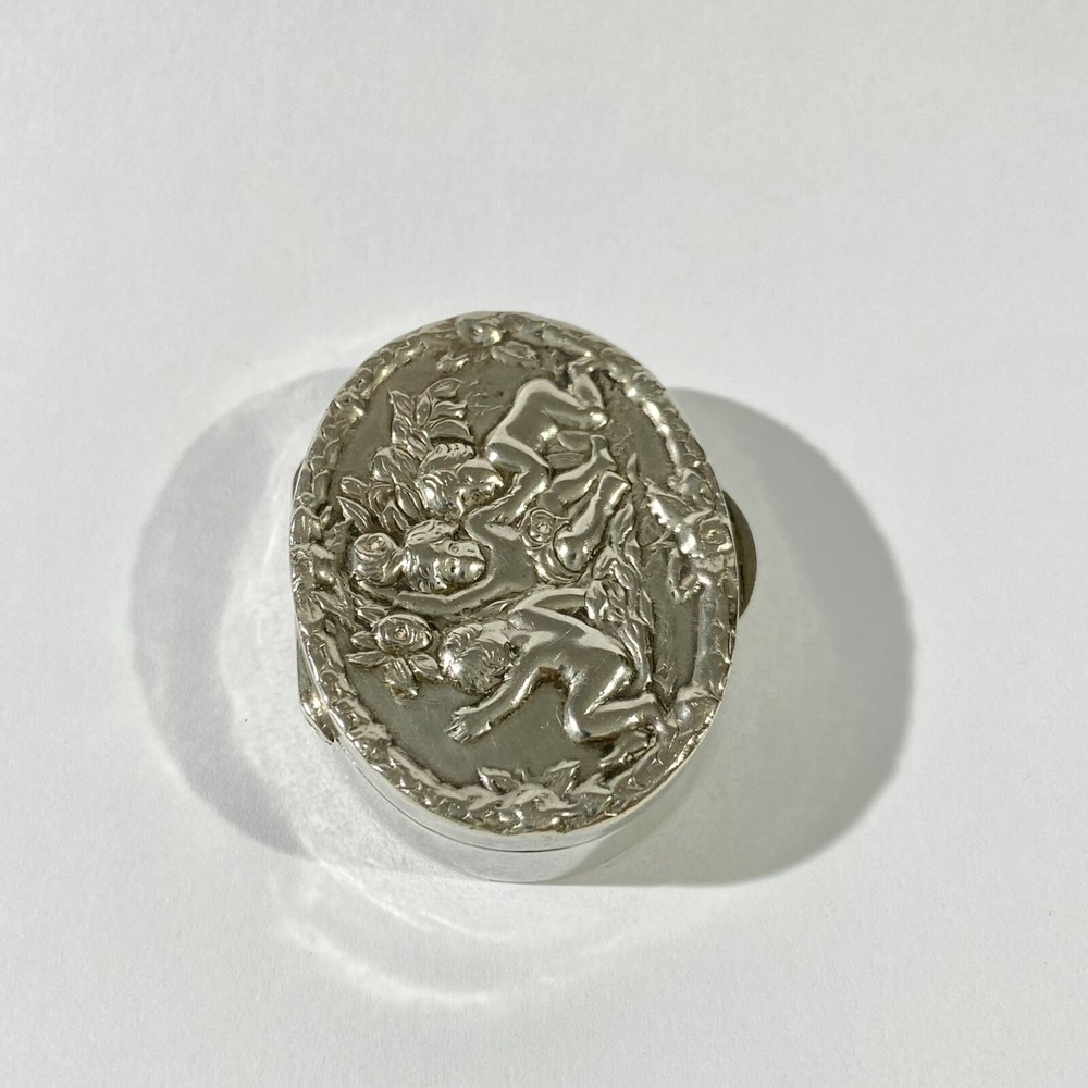 Vintage Solid Silver Italian Pillbox , Hallmarked with boys in romantic scene