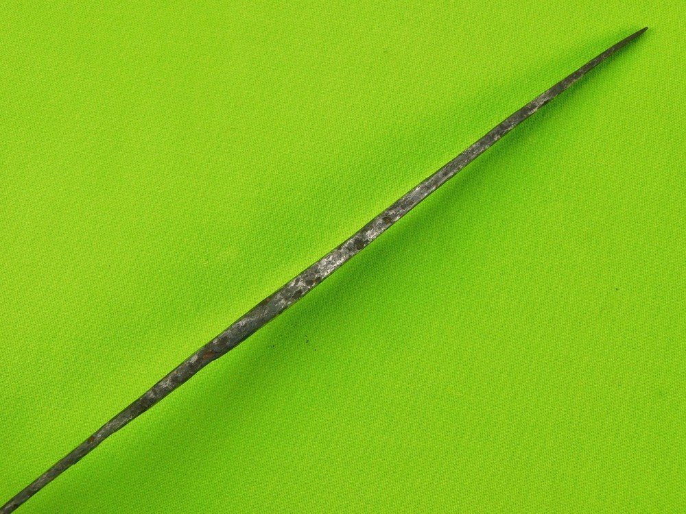 Antique Very Old Medieval Knife Dagger Blade D
