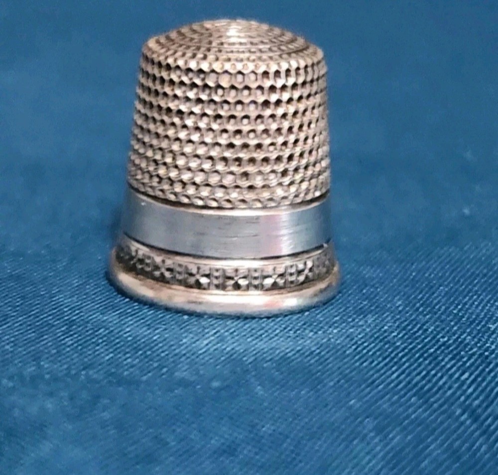 Antique Simons Bros Co Sterling Silver Thimble Size 7