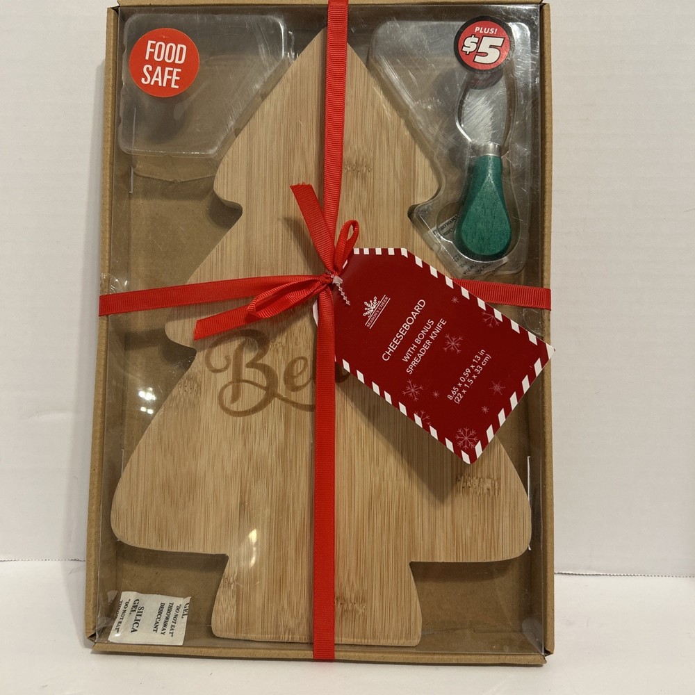 Season Cheer Cheesboard With Spreader Knife