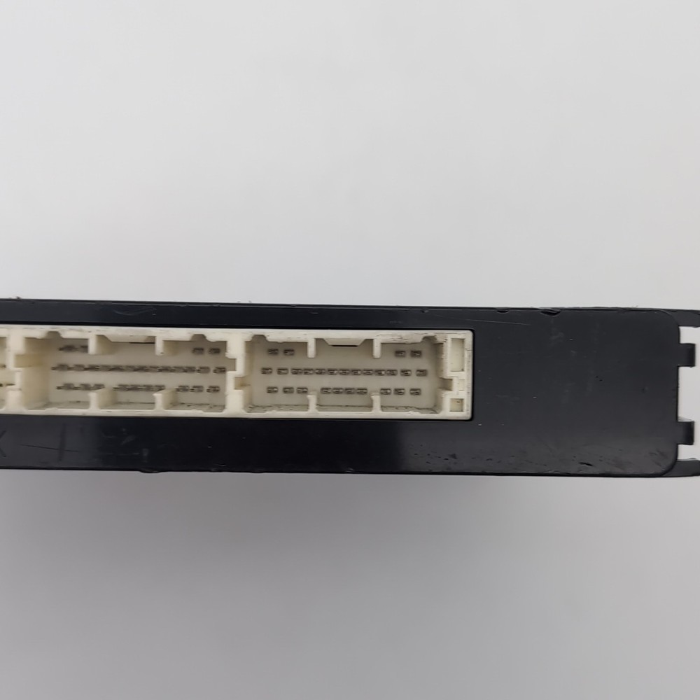 2016 2017 2018 TOYOTA PRIUS THEFT-LOCKING SECURITY CONTROL MODULE ECM ASSEMBLY