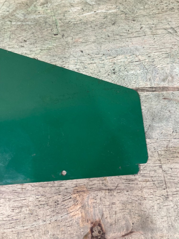 Coleman 413E - Windscreen - Bent on the bottom