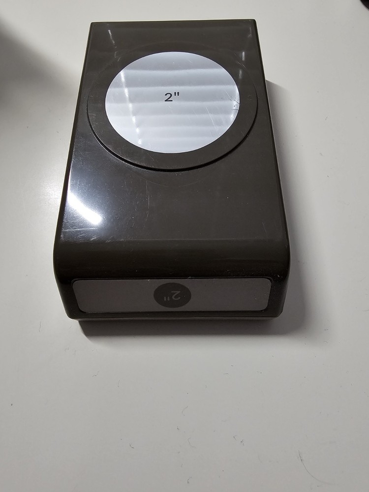 Stampin' Up 2 Inch Paper Punch