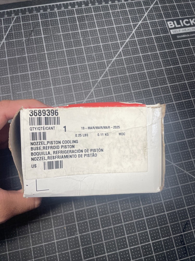 3689396 Engine Piston Oil Nozzle for Cummins