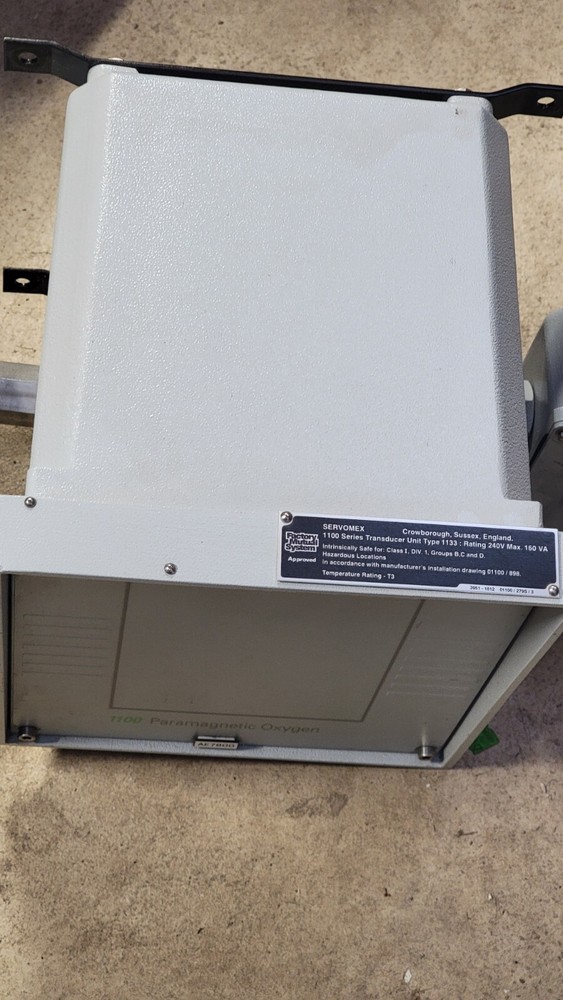 SERVOMEX PARAMAGNETIC OXYGEN 1100 SERIES TRANSDUCER UNIT TYPE 1133 USED