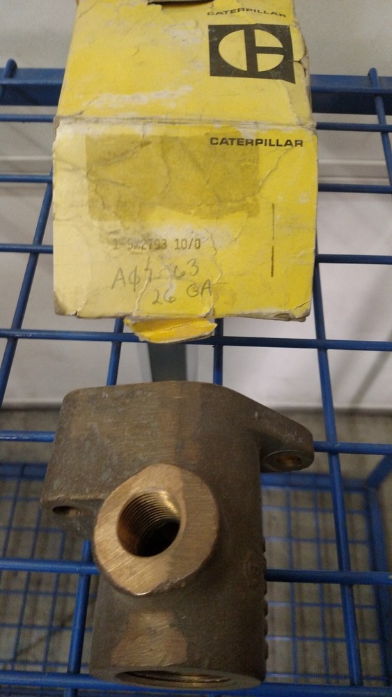 Caterpillar 9M2793 Adapter plug 9M-2793