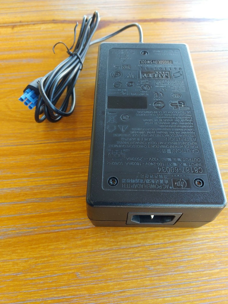 Hewlett Packard C8187-60034 Power Adapter