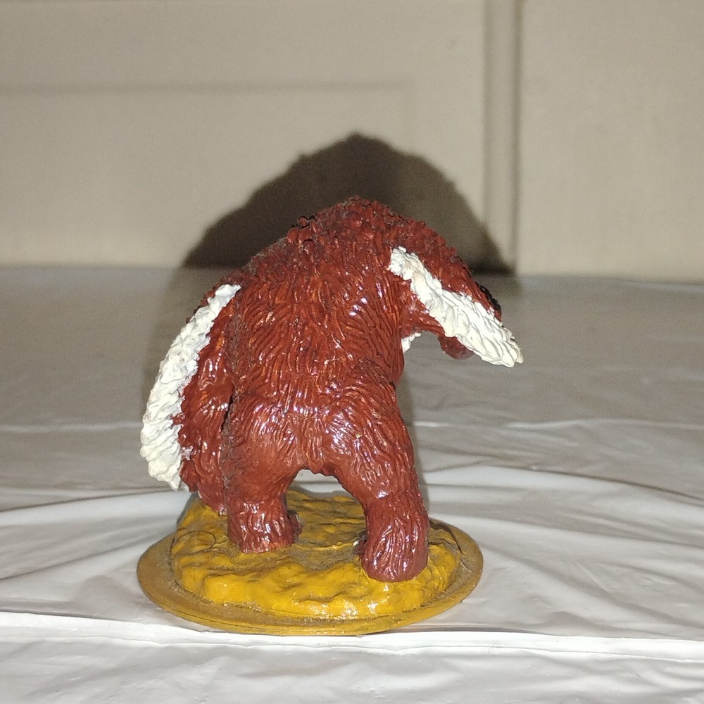 Painted D&D OwlBear on Base, Plastic, Brown/White