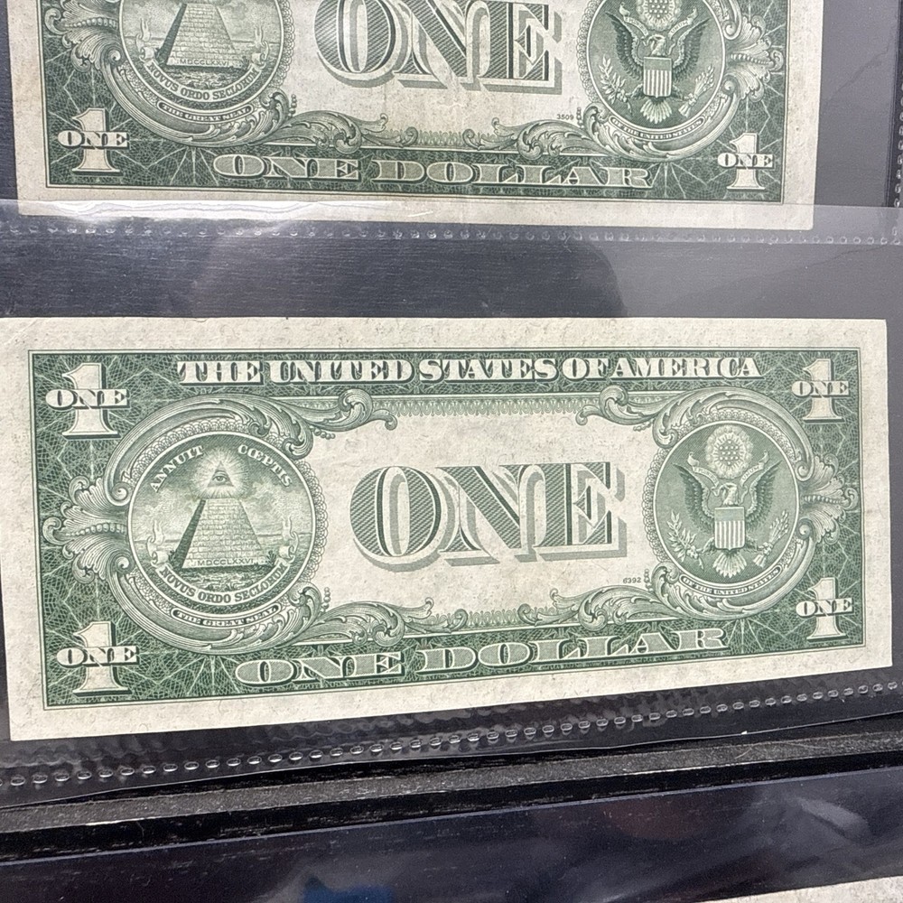 1935 Blue Seal $1 Bills, 1 Bill Star Note