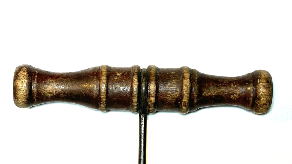 VINTAGE CORKSCREW CORK PULLER WITH WOOD HANDLE BOTTLE OPENER EXCELLENT CONDITION