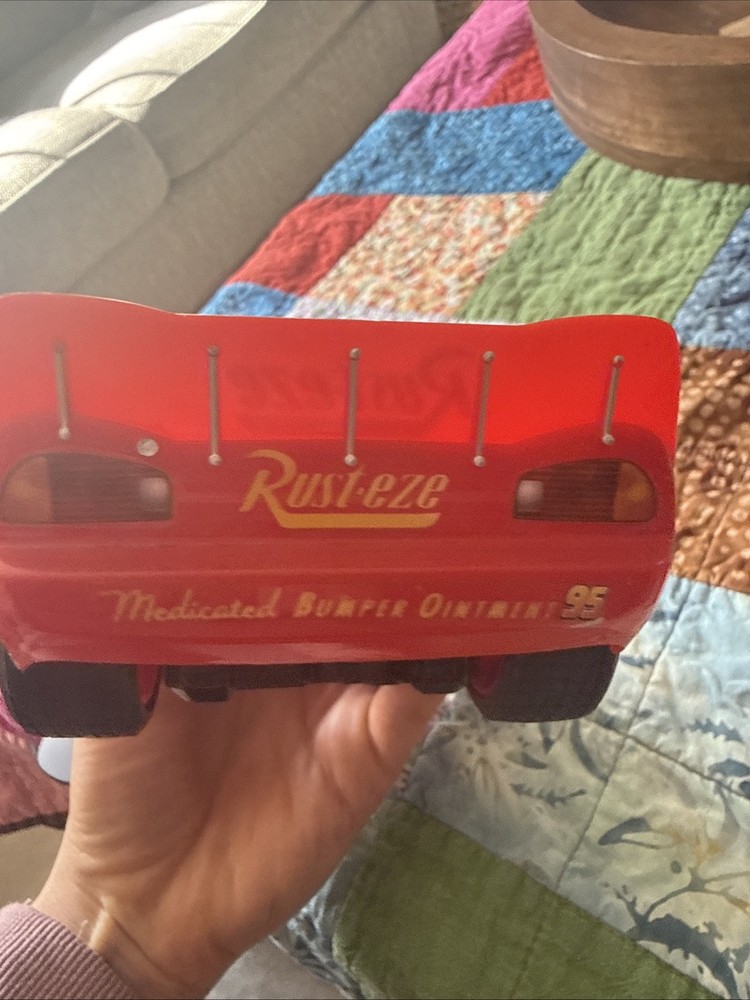 Lighting McQueen Remote Control Car 7 Inches Long