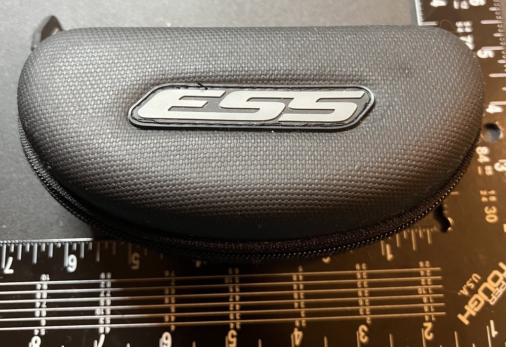 ESS 05-2010 REPLACEMENT LENS WITH SOFT DRAWSTRING COVER/HARD SHELL CASE