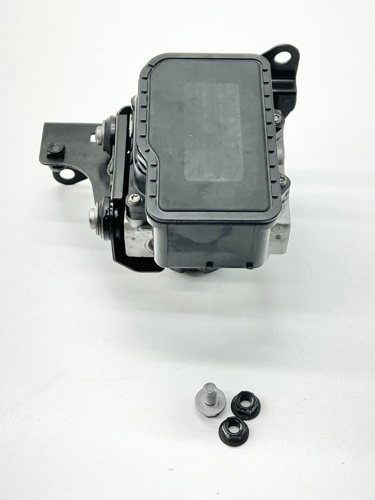 2005-2018 TRIUMPH SPRINT ST GT OEM ABS Brake Pump Modulator Module