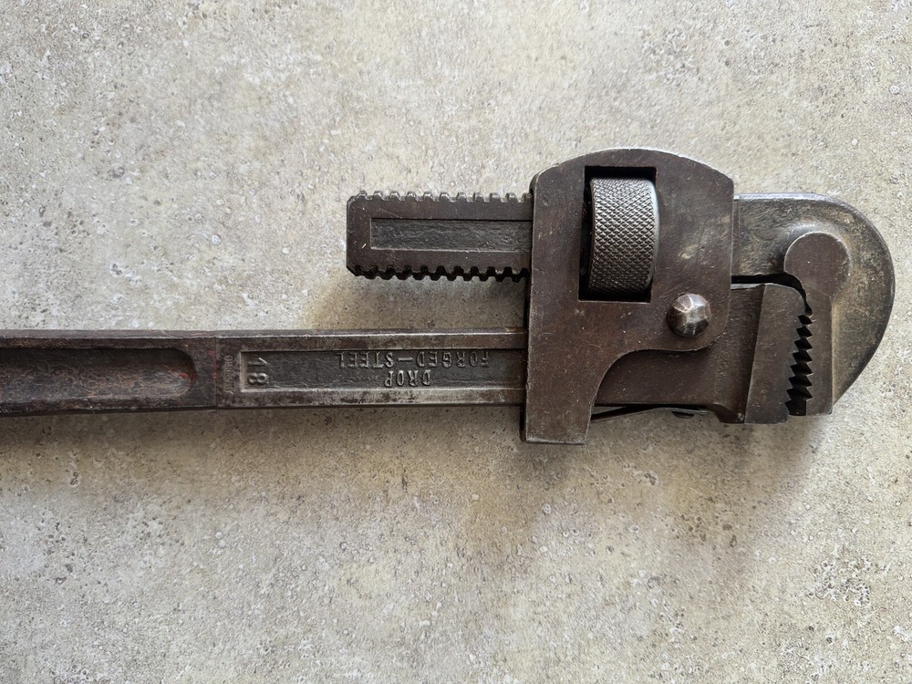 Vintage Dunlap 18in Pipe Wrench