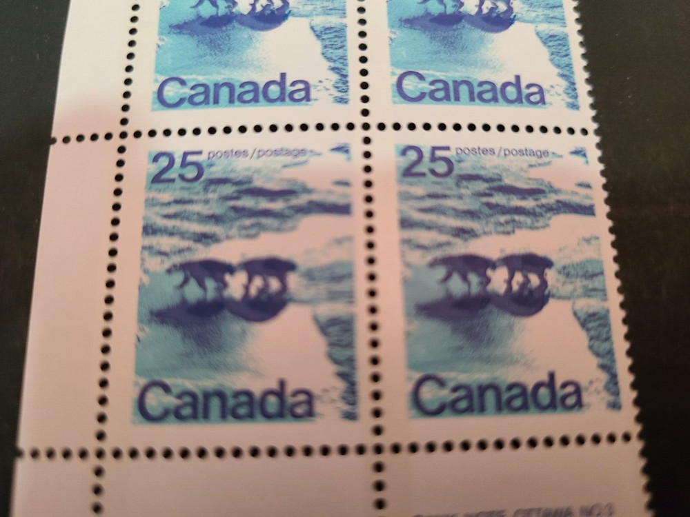 Canada Stamp Scott #597aiii error "Siamese twin" MNH Bloc