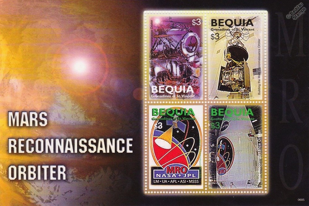 MARS Reconnaissance Orbiter (MRO) Spacecraft Space Stamp Sheet (2006 Bequia)