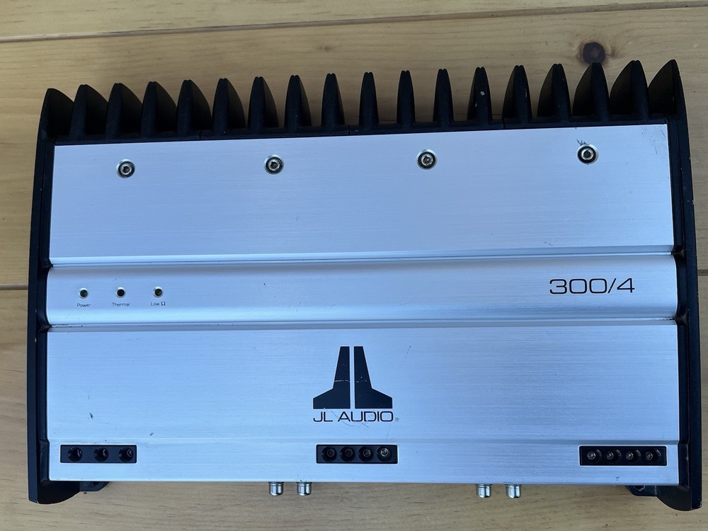 JL Audio 300/4v3 Car Amp