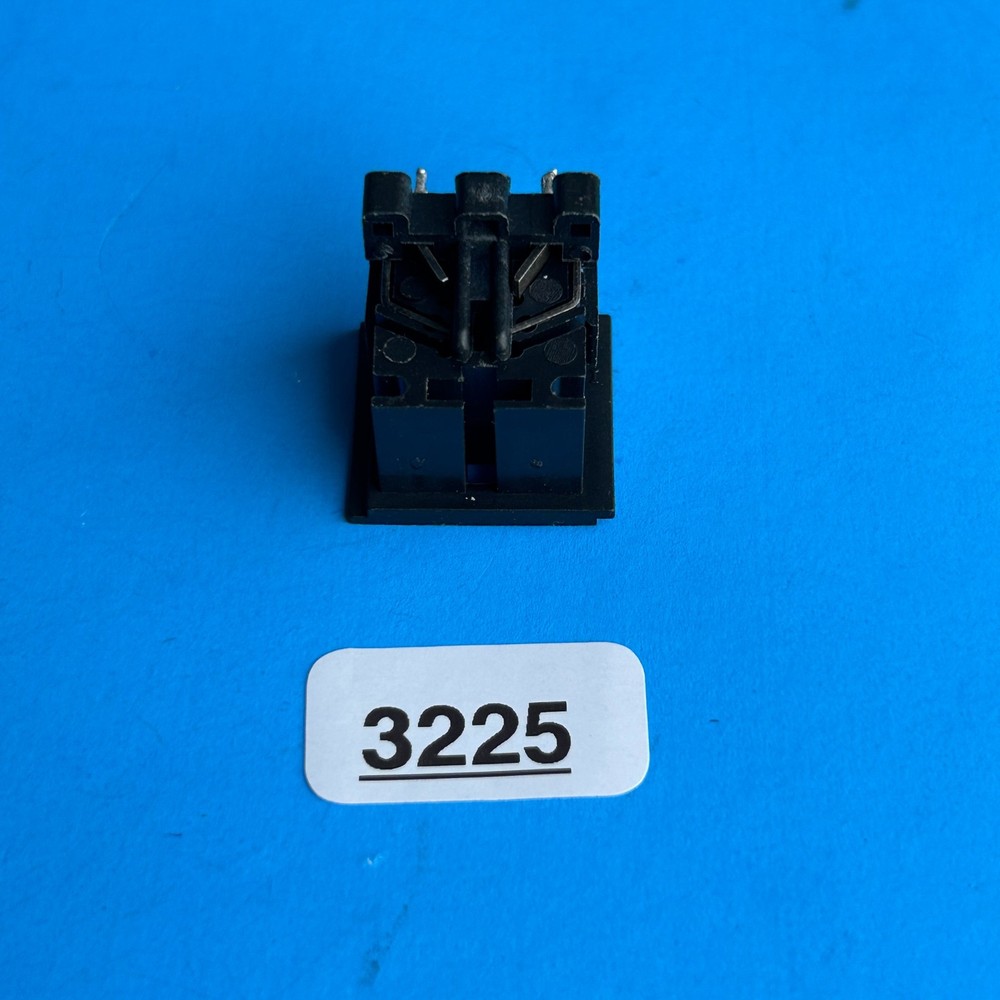 [FRS] Native Instruments MASCHINE MKI Used Part: MIDI Input/Output Socket