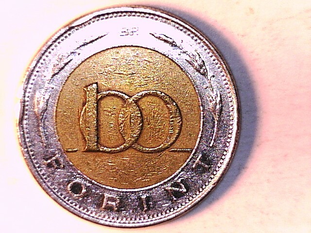 HUNGARY 1997 100 Forint about Uncirculated