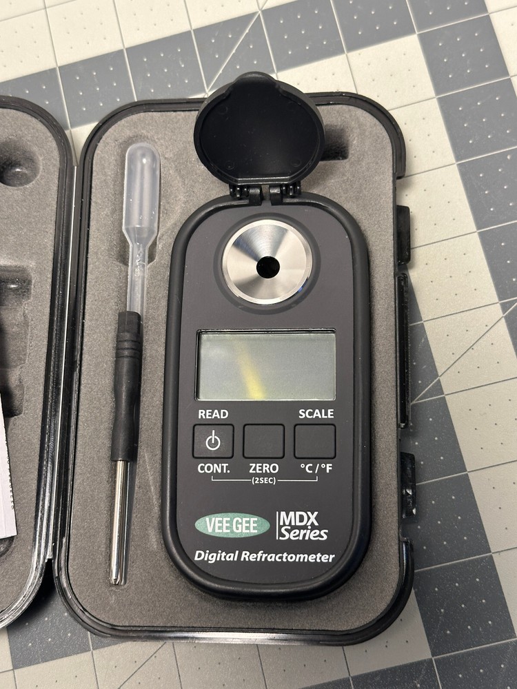 Vee Gee 48201 Digital Refractometer, MDX-201, for Sodium Chloride