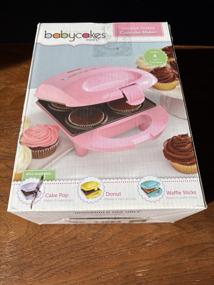Babycakes Mini's Pink Non-Stick Cupcake Maker 4 Compartments Indicator Light