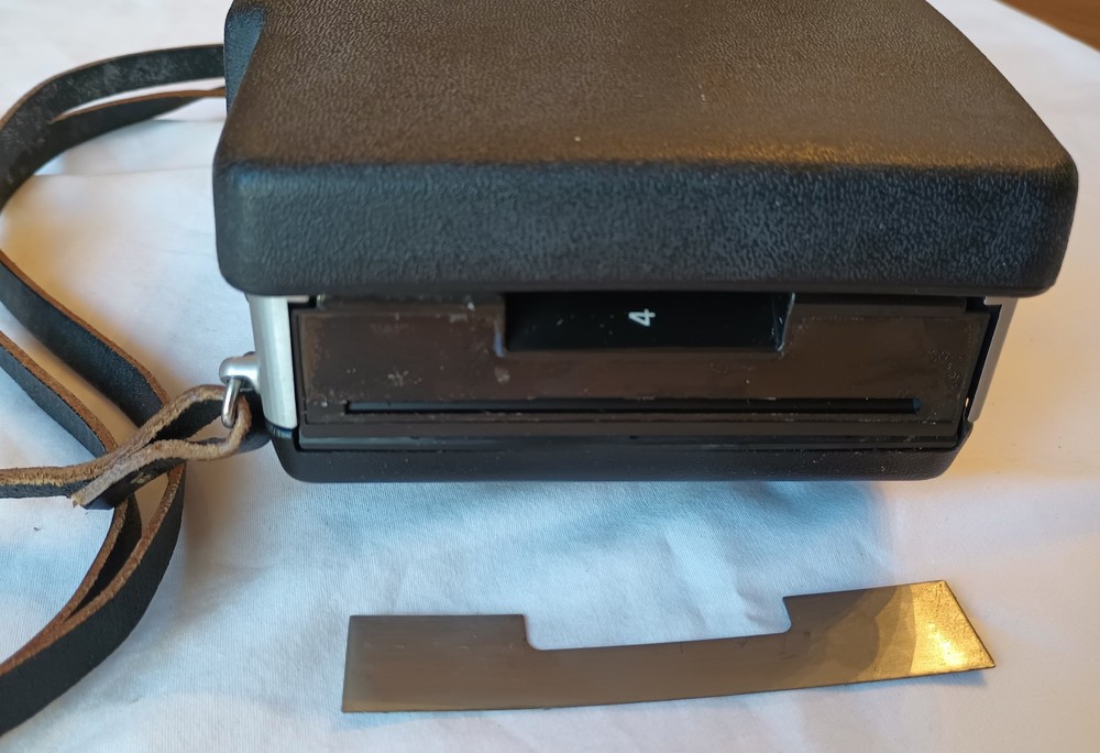 Vintage Camera Polaroid Automatic 100 Land Camera w/ Flash & Cold Clip, untested