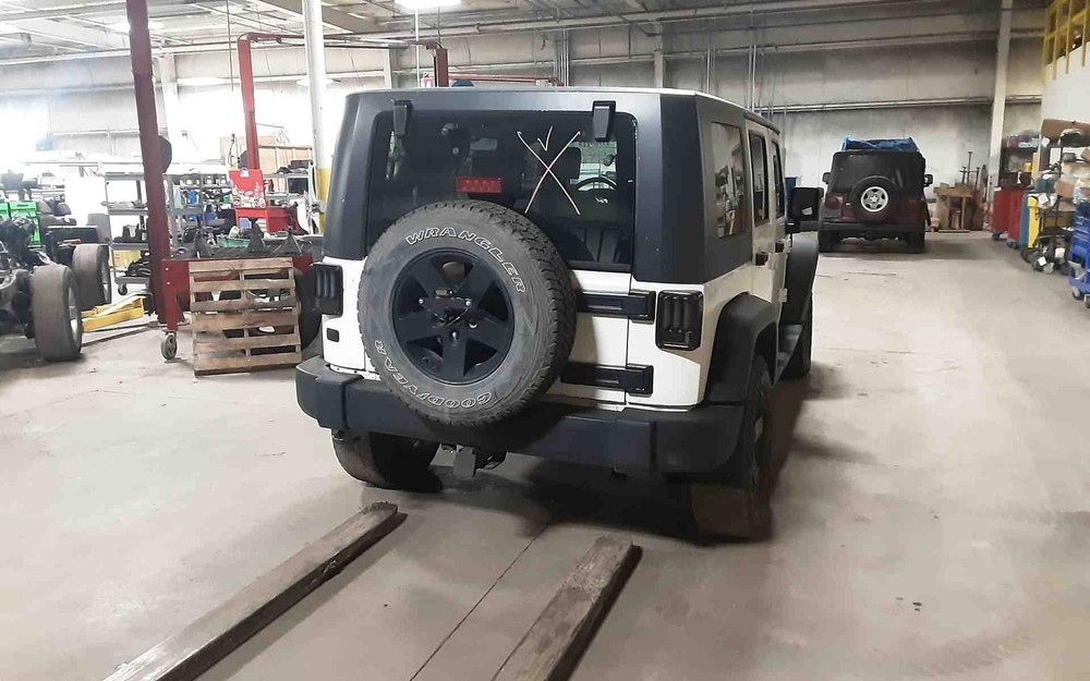Used Windshield Frame fits: 2010 Jeep Wrangler Grade A
