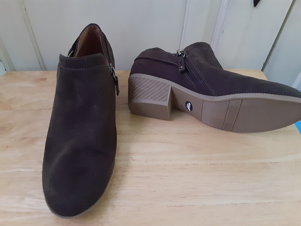 Dr. Scholl's Woman's Ankle Shooties Size 7.5