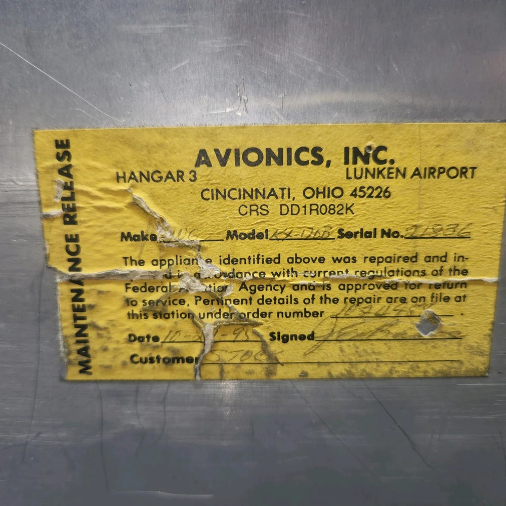069-1020-00 | Bendix King KX170B | Cessna 182G | Nav/Com System