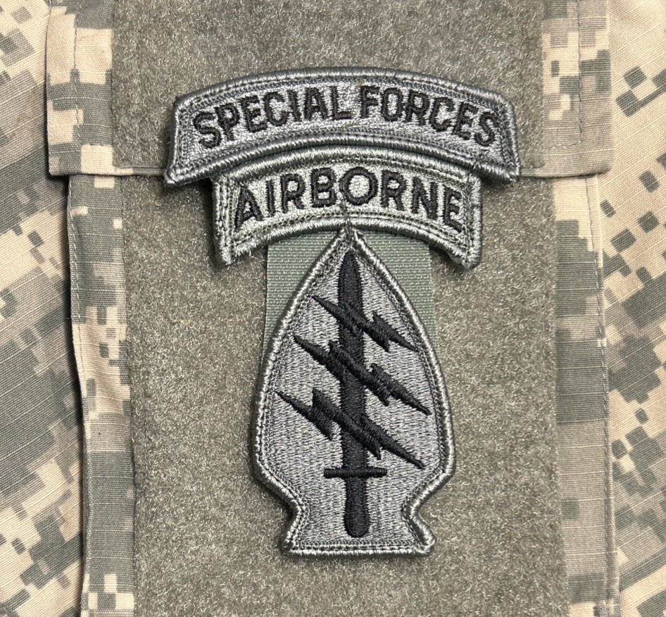 US Army Special Forces Command Patch/SF Tab UCP w/ Hook ACU SFGA