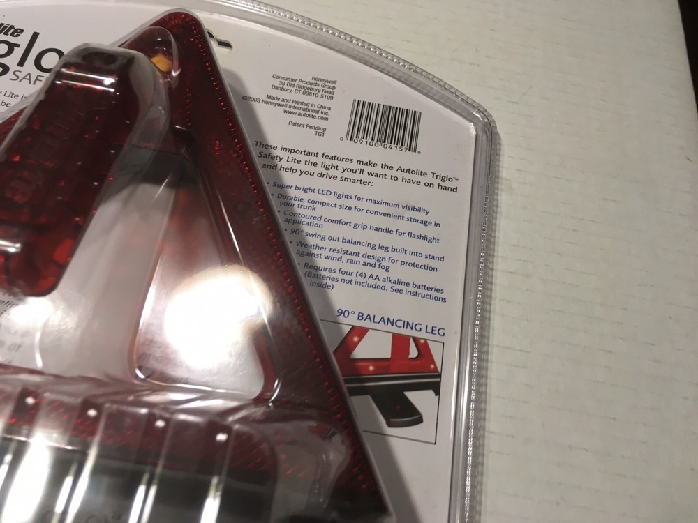 Autolite Drive Smarter Dual Purpose Light Source Tri Glow Safety Light.