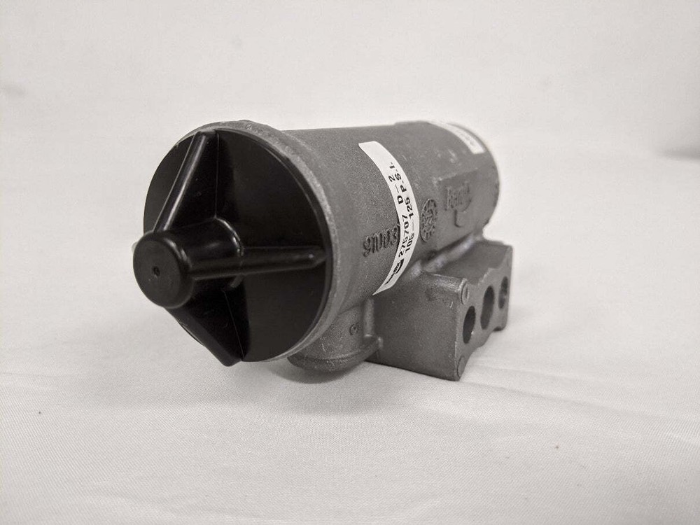 Bendix D2 Adjustable Air Brake Governor - P/N BW 275707