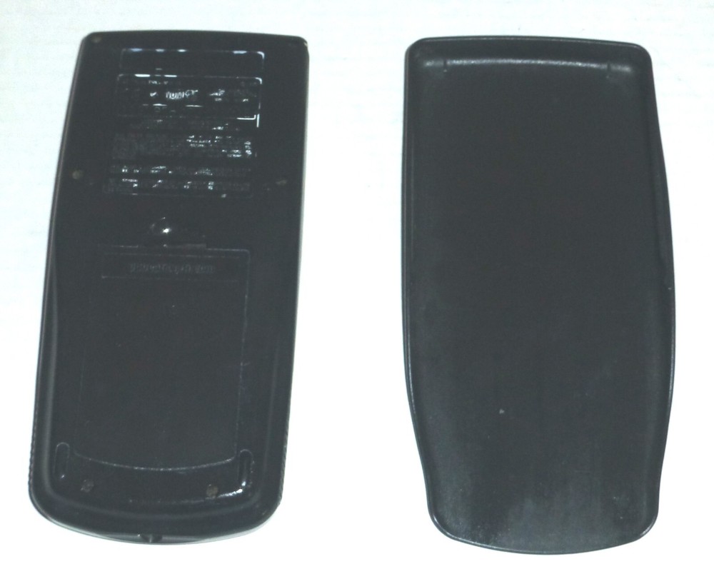 Texas Instruments TI-83 Plus Graphing Calculator with Cover Works PLEASE READ