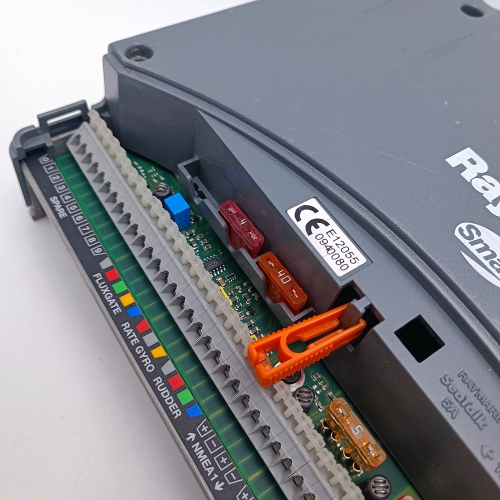 Raytheon SmartPilot S3 TYPE 400 Autopilot Course Computer E12055 Raymarine