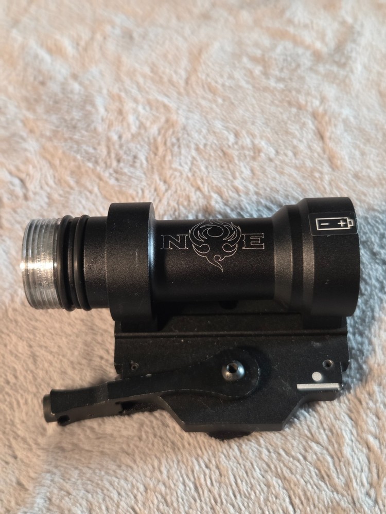 Night Evolution M952V Tactical Light Airsoft (Black) READ DESCRIPTION