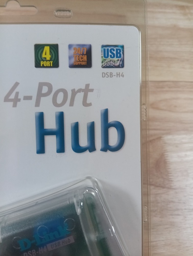D-Link 4-Port USB 2.0 External Hub PC & Mac New Sealed