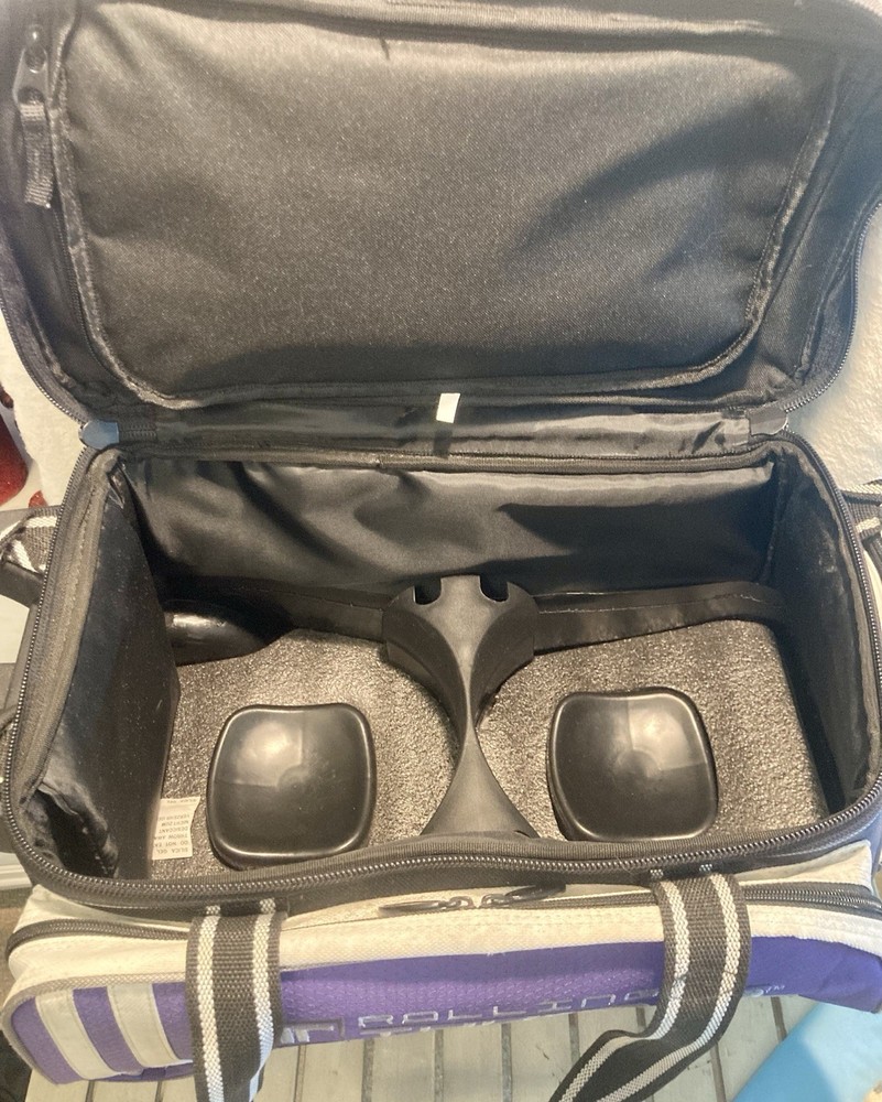 Storm Rolling Thunder bowling bag for 2 Balls retractable locking handle wheels