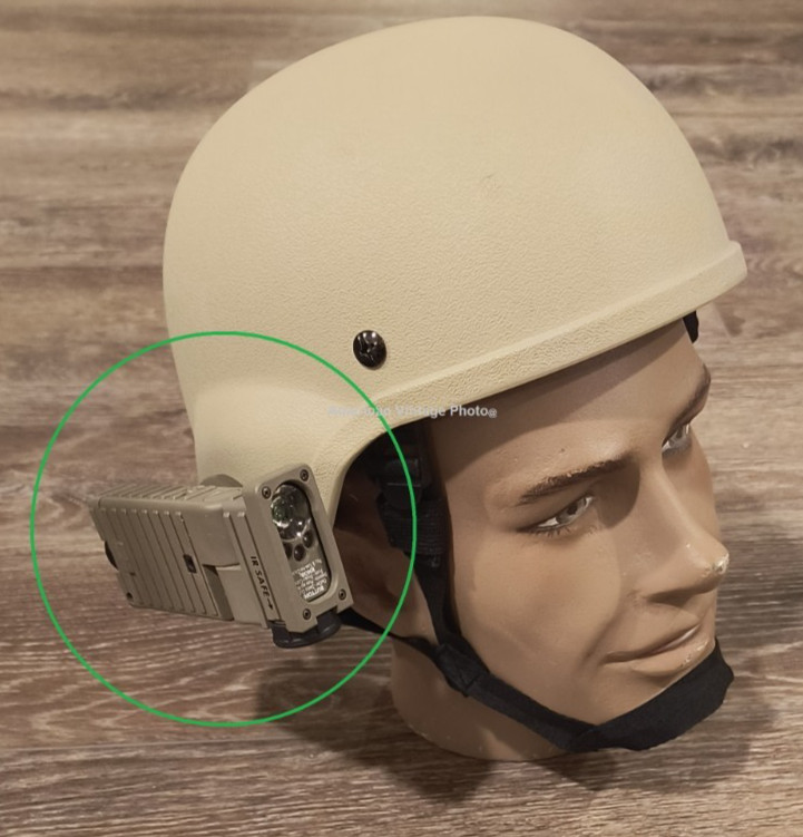 Military Flashlight Streamlight Sidewinder 14032 + Helmet Mount 14055 USMC USA