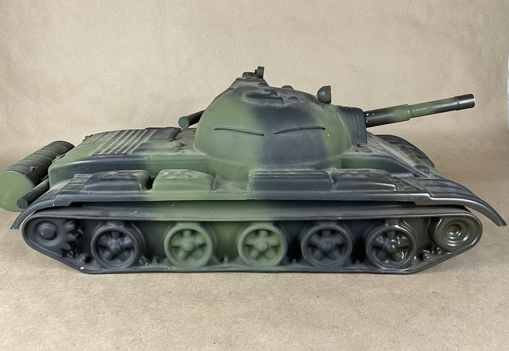 1990s US Army Soviet Tank Hard Plastic Training Sand Table Display Tank Trainer