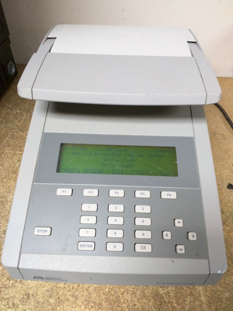 Applied Biosystems (Model 2720 ) PCR Thermal Cycler POWERS ON