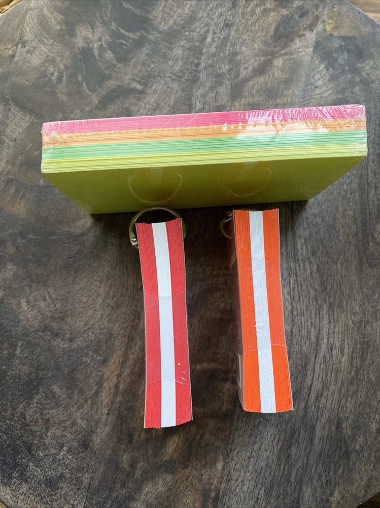 Myndology easy flip flash cards on a ring Neon orange Red blank study Medium