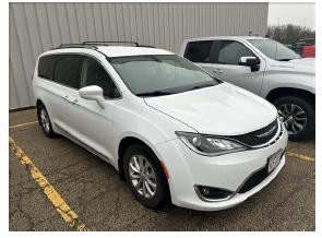 Used Floor Jack fits: 2019 Chrysler Pacifica  Grade A