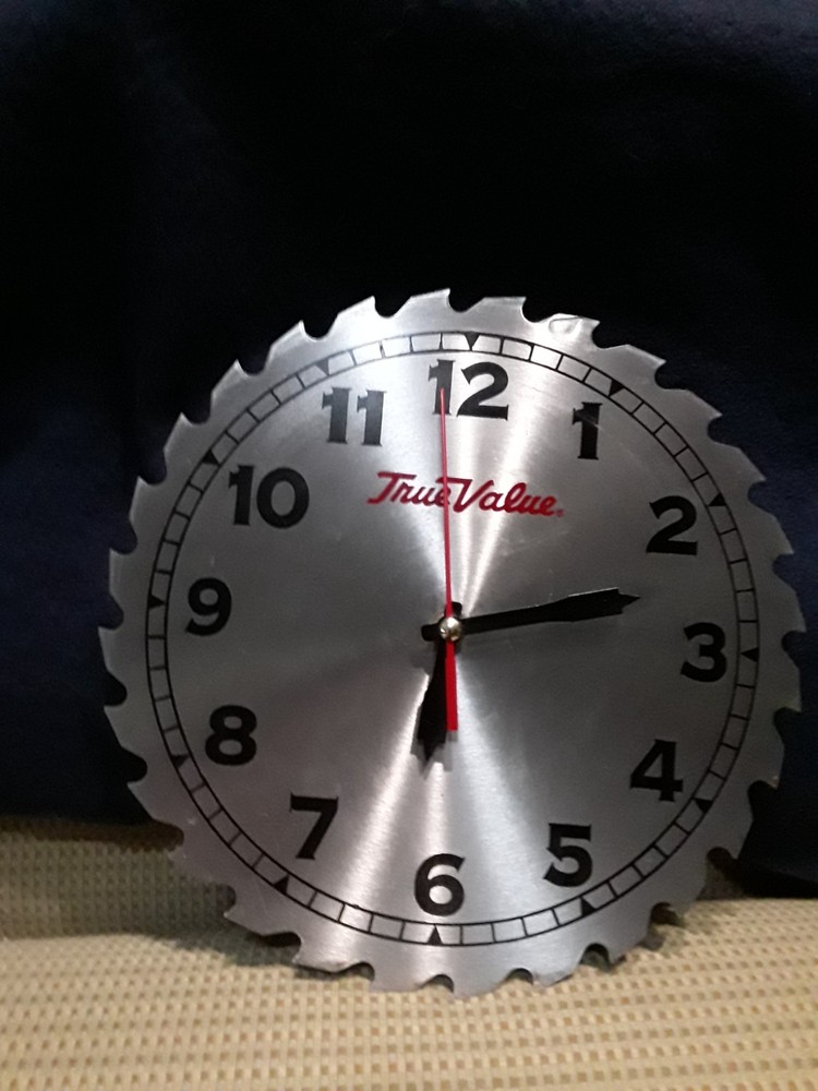 2009 True Value Ad Saw blade clock runs on AA battery not included works