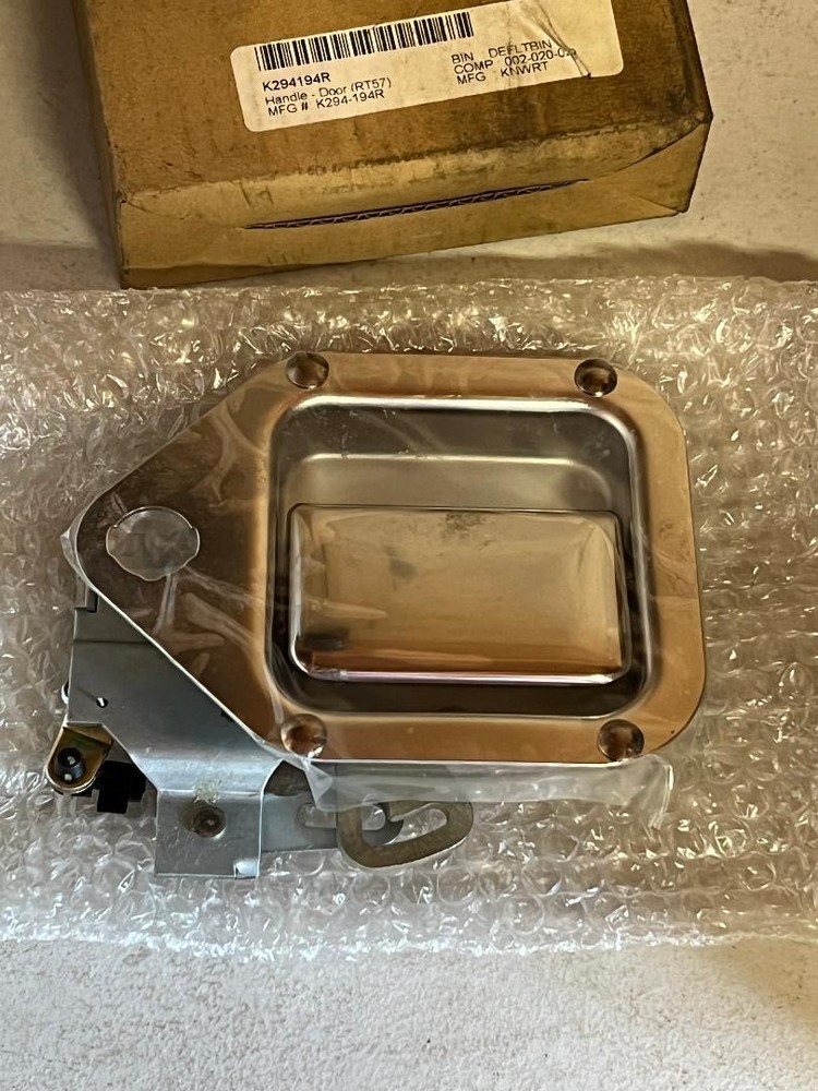 KENWORTH K294194R passenger side handle